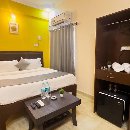 Hotel Candolim Aloft Екстер'єр фото