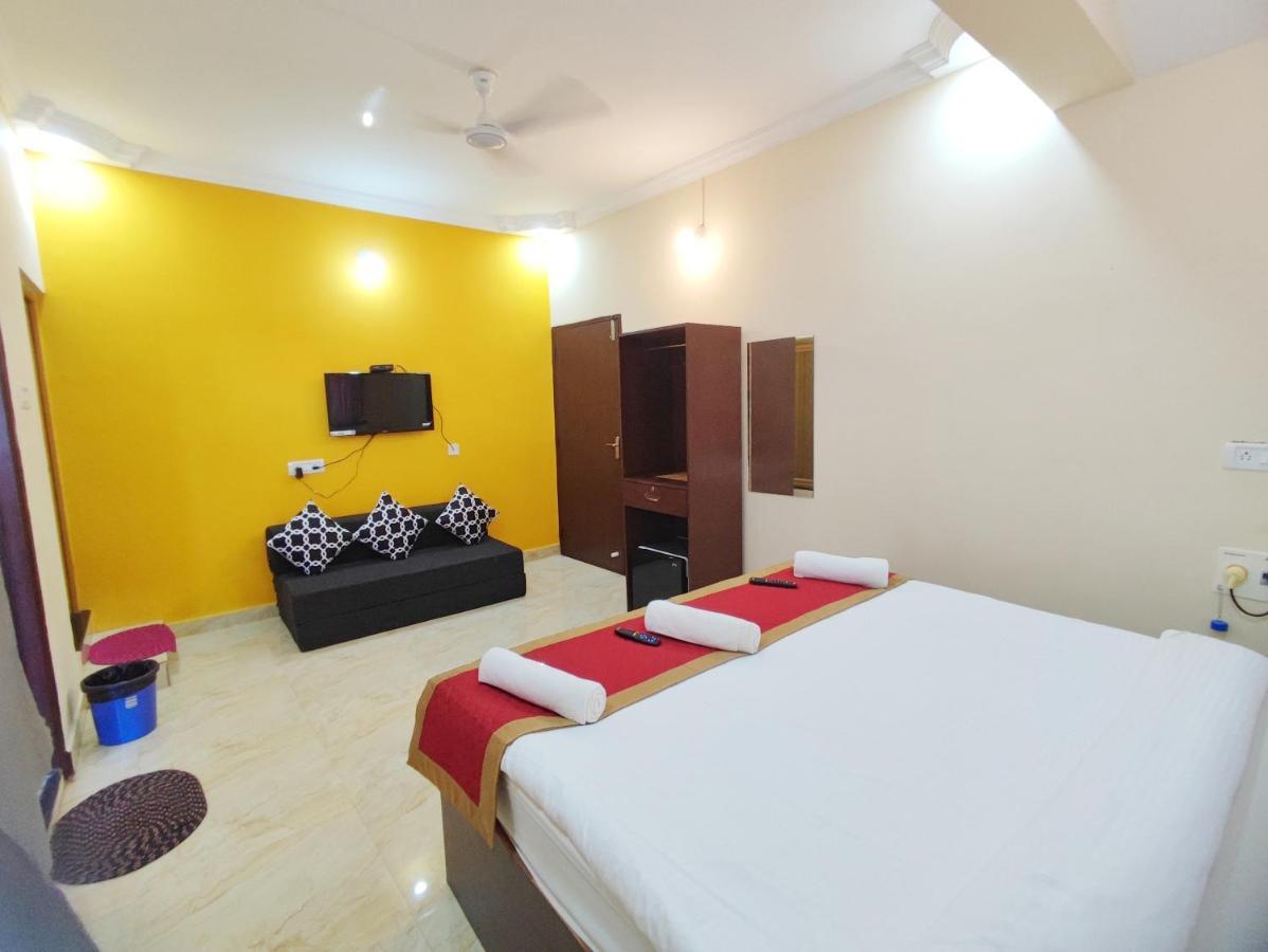 Hotel Candolim Aloft Екстер'єр фото