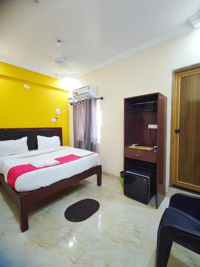 Hotel Candolim Aloft Екстер'єр фото