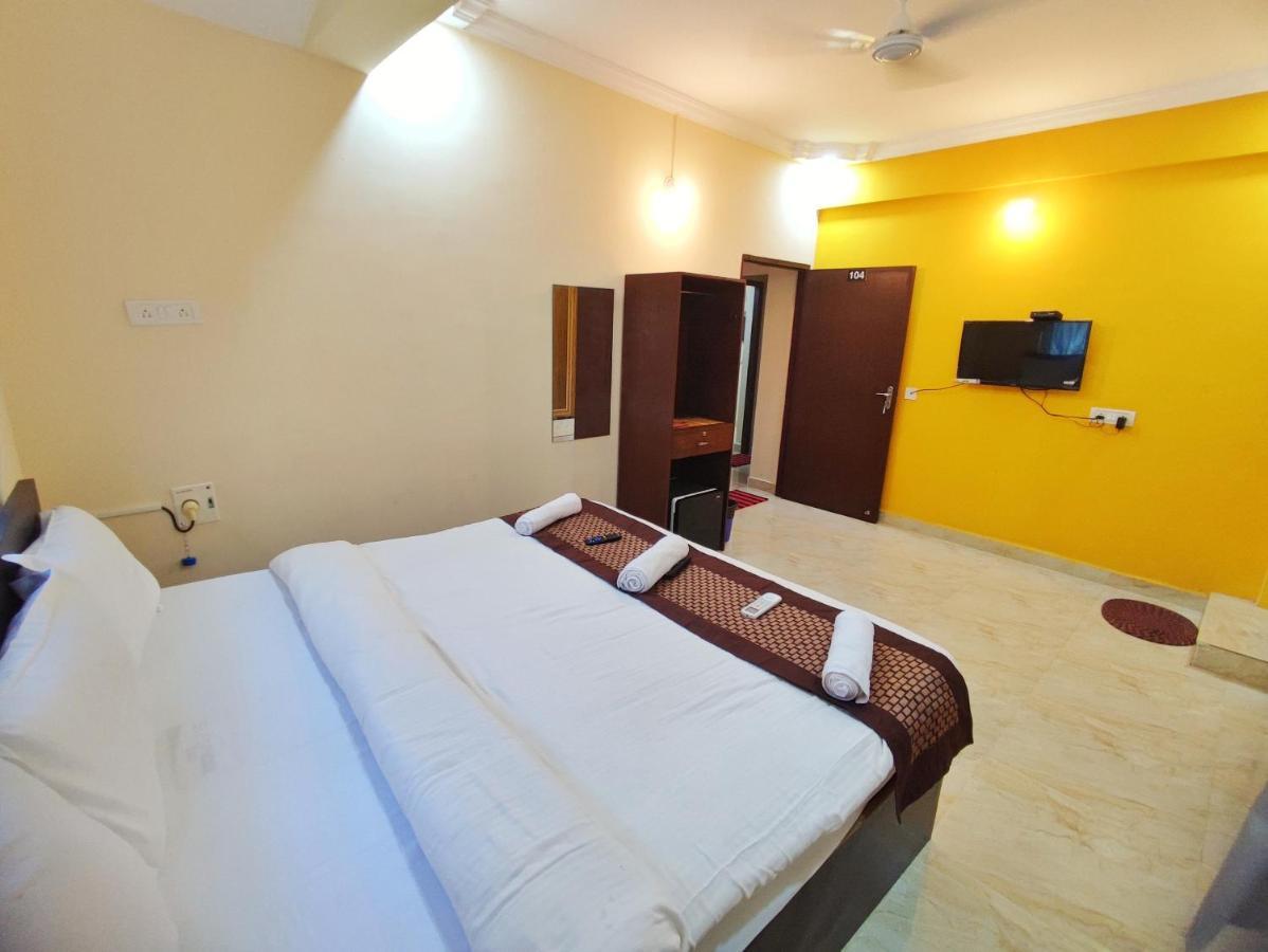 Hotel Candolim Aloft Екстер'єр фото