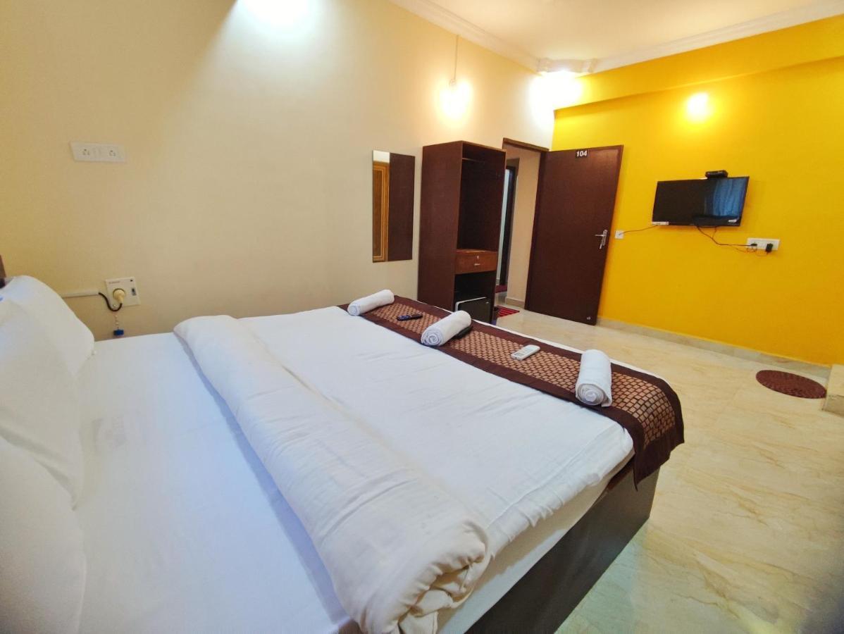 Hotel Candolim Aloft Екстер'єр фото