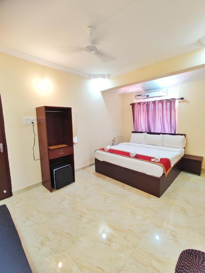 Hotel Candolim Aloft Екстер'єр фото