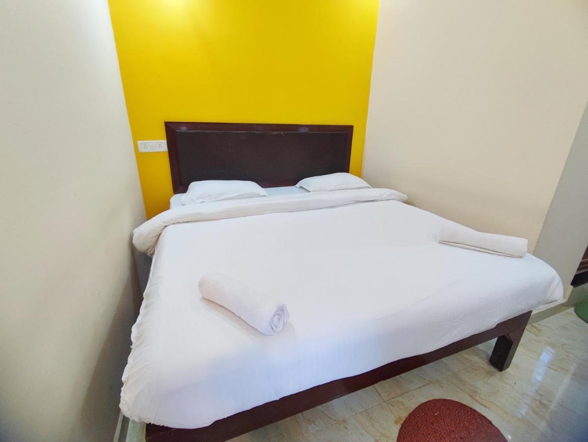 Hotel Candolim Aloft Екстер'єр фото