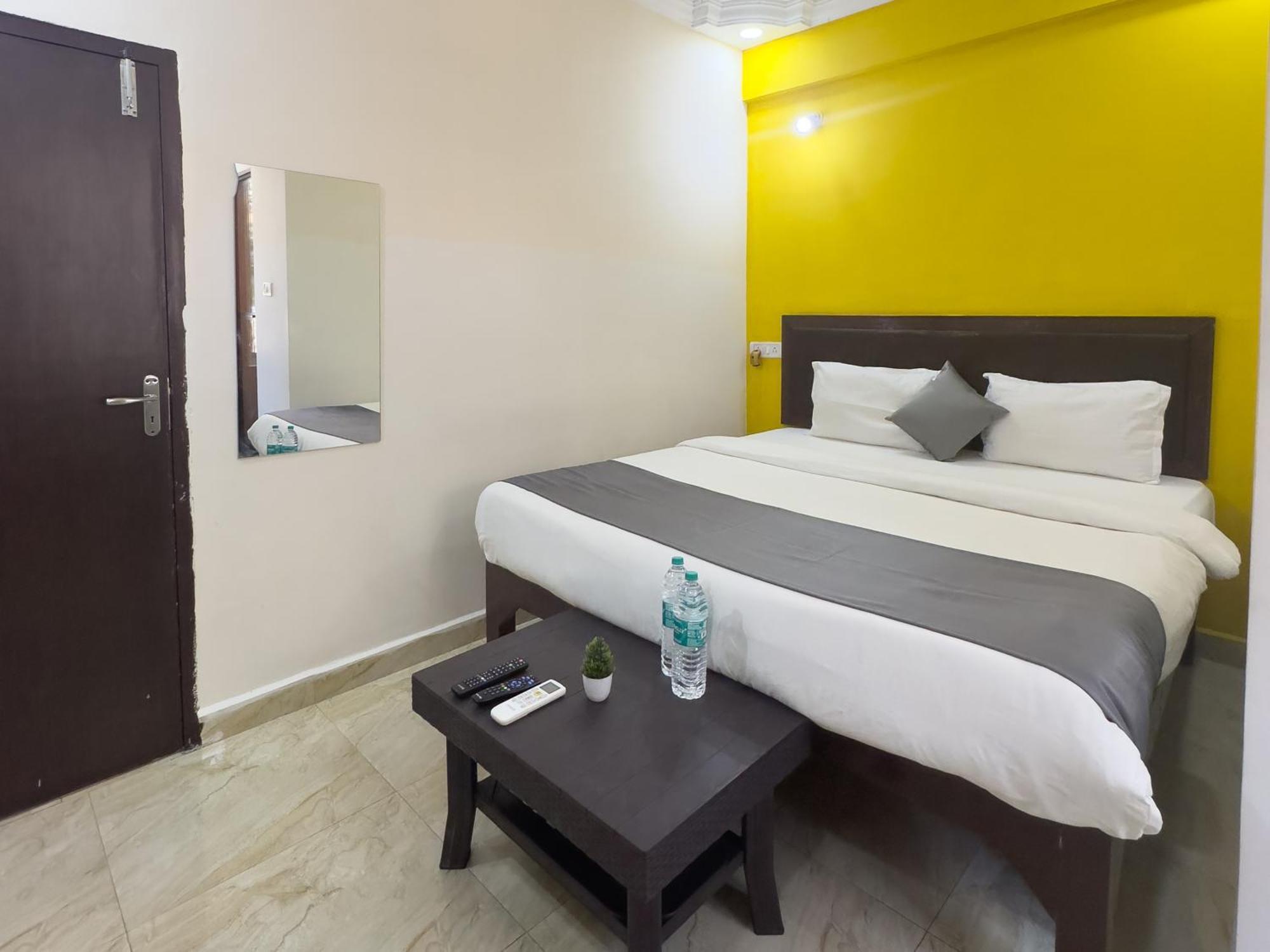 Hotel Candolim Aloft Екстер'єр фото
