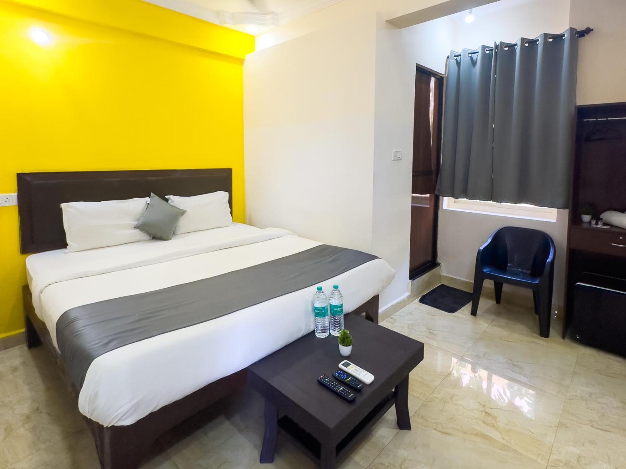 Hotel Candolim Aloft Екстер'єр фото