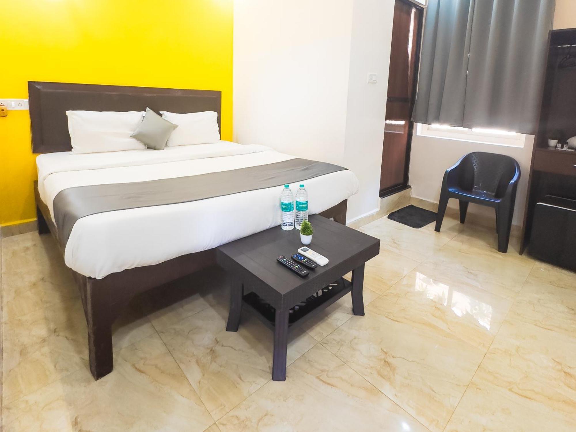 Hotel Candolim Aloft Екстер'єр фото